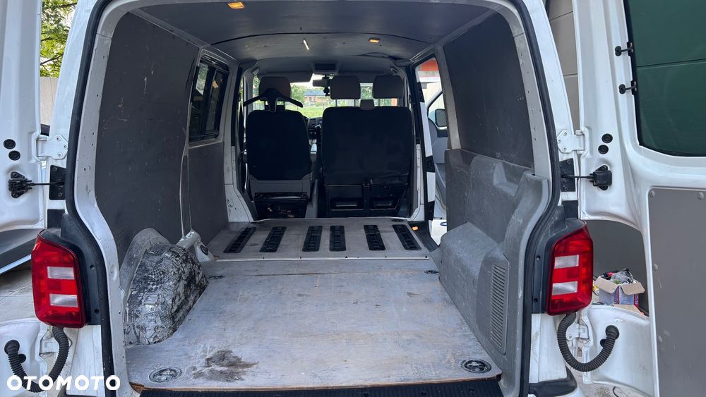 Volkswagen Transporter T5 - 6