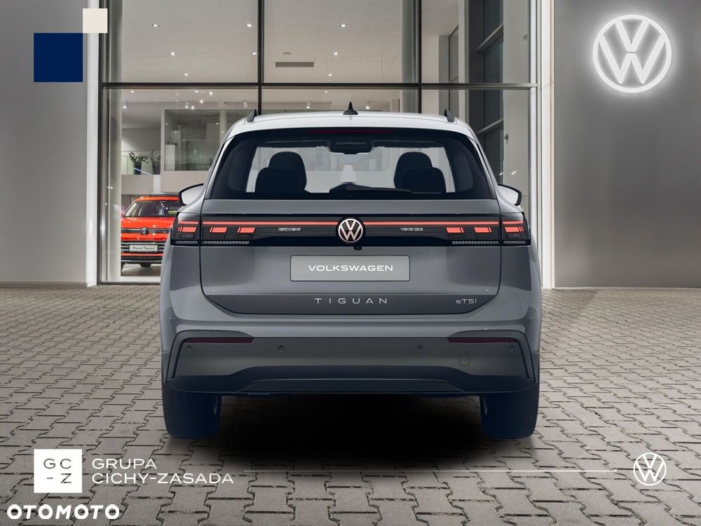 Volkswagen Tiguan - 5