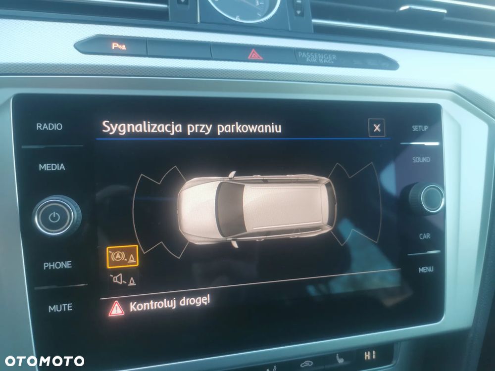 Volkswagen Passat 2.0 TDI SCR DSG Highline - 25