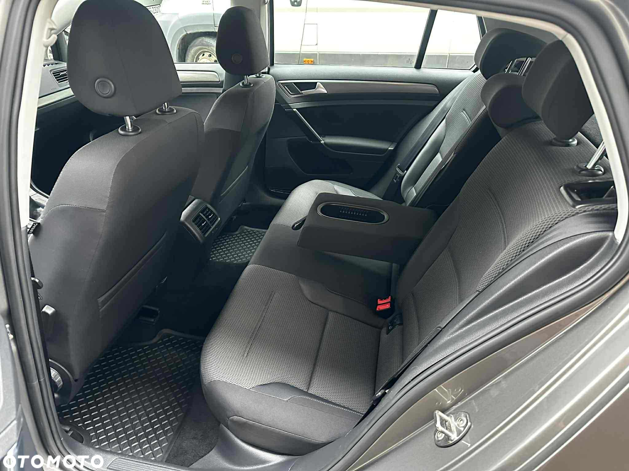 Volkswagen Golf VII 1.2 TSI BMT Trendline - 10