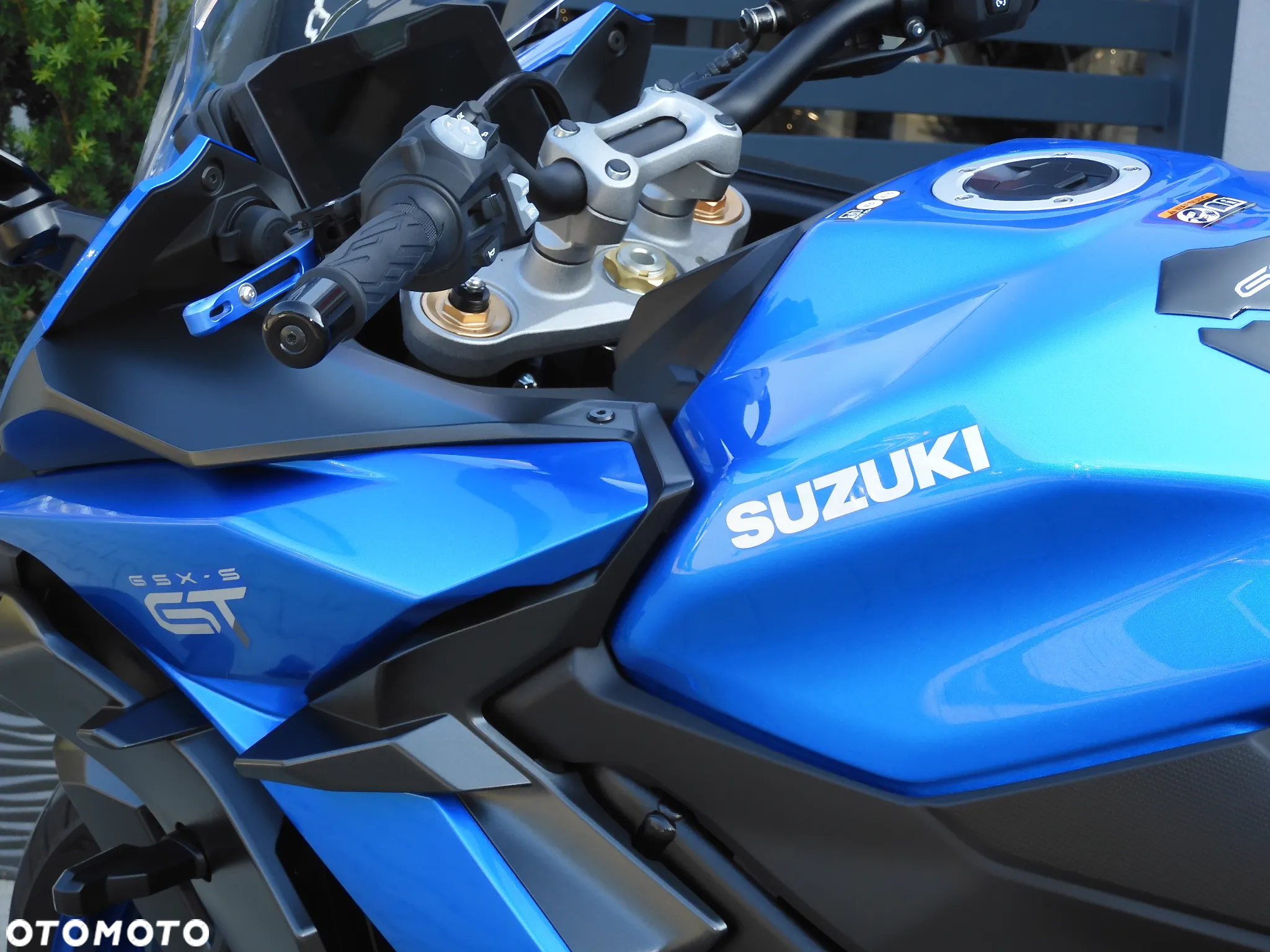 Suzuki GSX 1000 - 34
