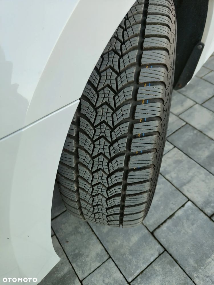 Skoda Superb 2.0 TDI Active DSG7 - 34