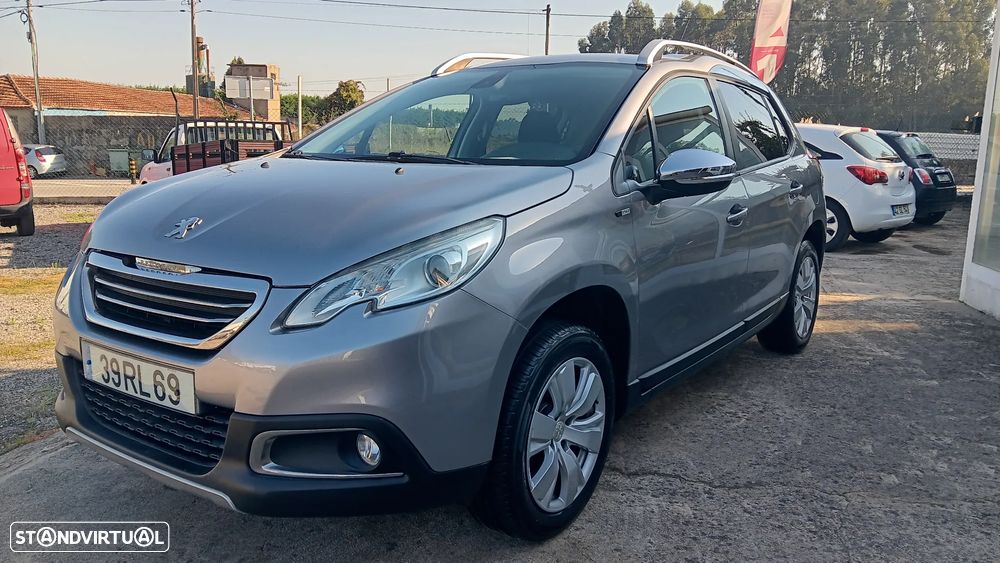 Peugeot 2008 1.2 PureTech Style - 3