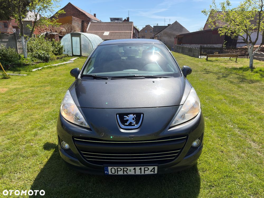 Peugeot 207 - 1
