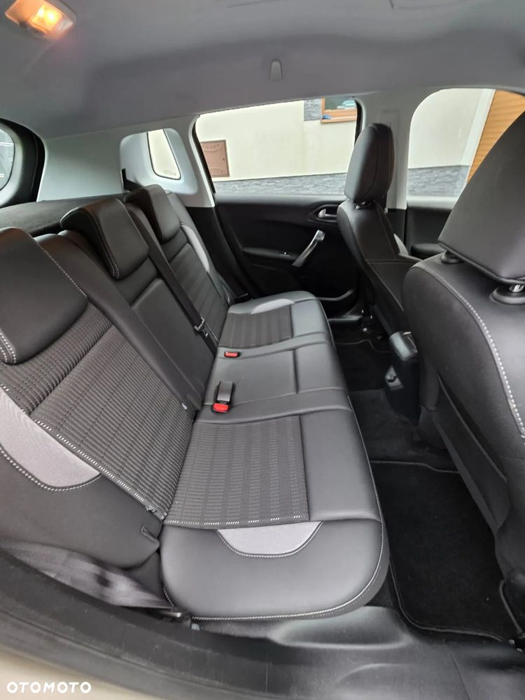 Peugeot 2008 PureTech 82 Allure - 13