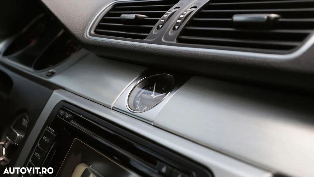 Volkswagen Passat Variant 2.0 TDI BlueMotion Technology DSG Highline - 25