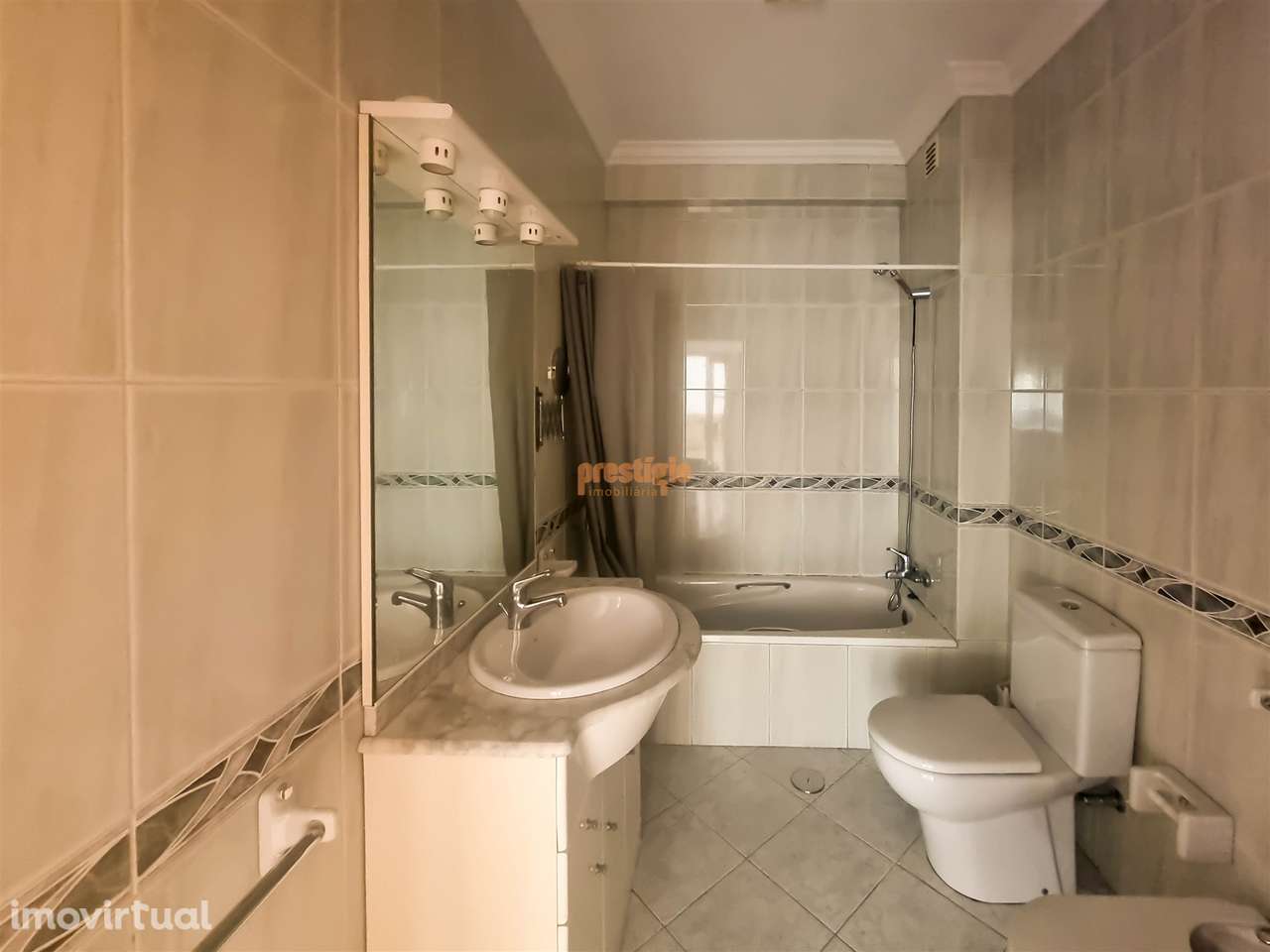 Apartamento T2 Arrendamento em Braga (São Vicente),Braga - Grande imagem: 5/25