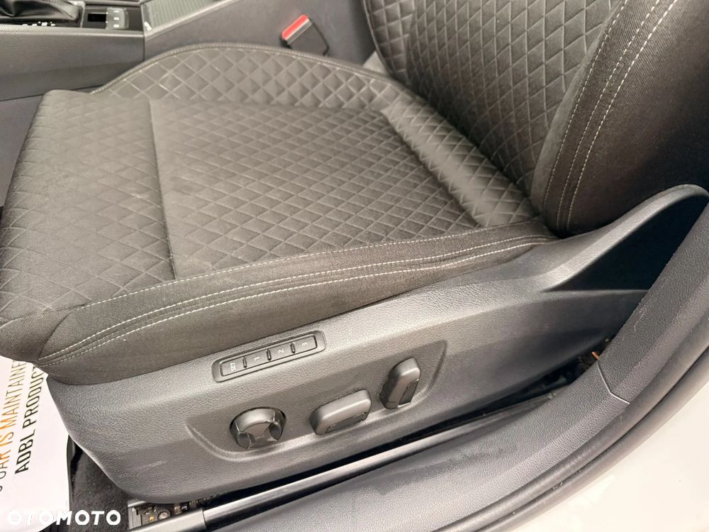 Skoda Superb 2.0 TDI 4x4 Style DSG - 11