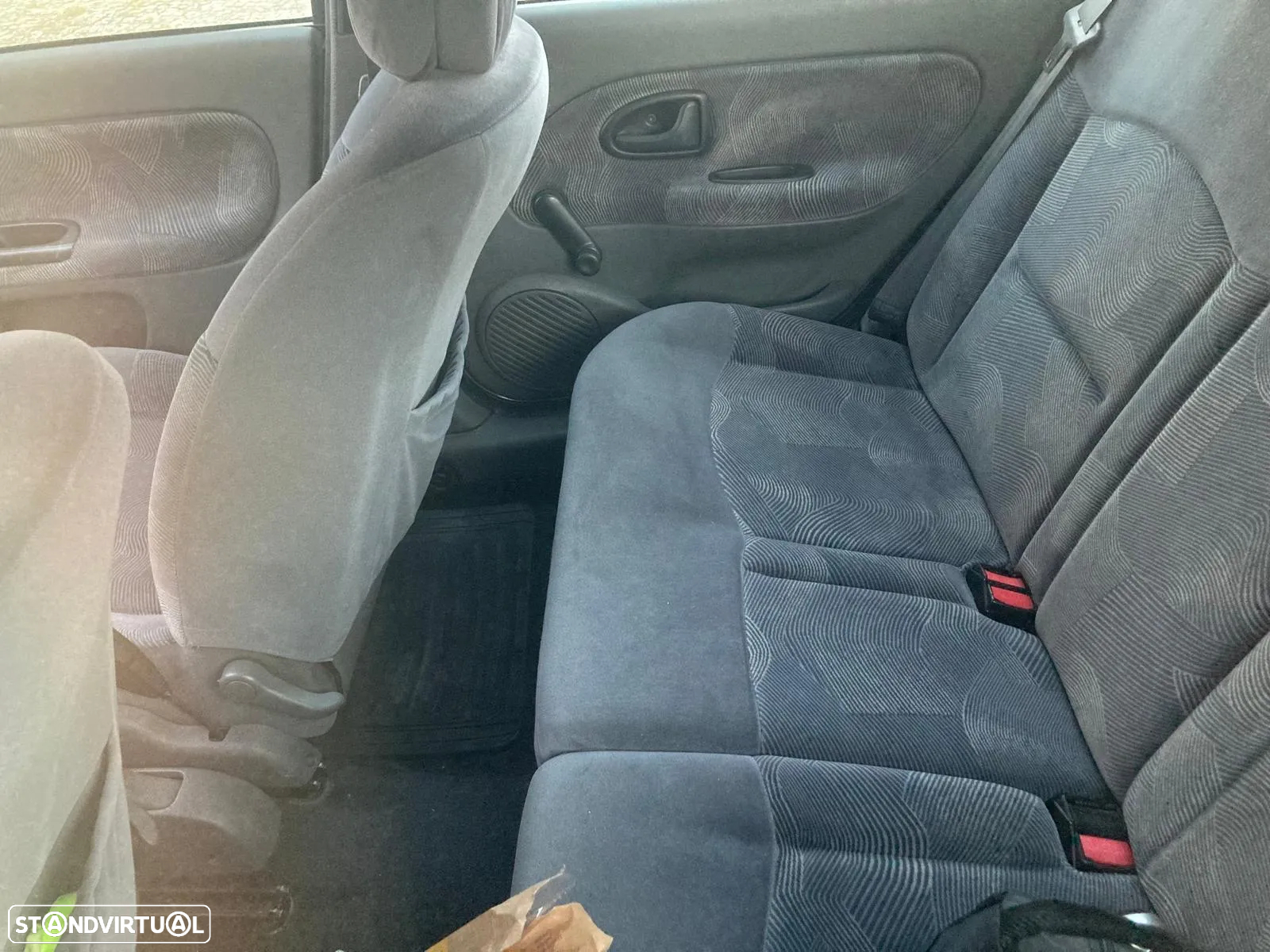 Renault Clio 1.4 RXE - 3