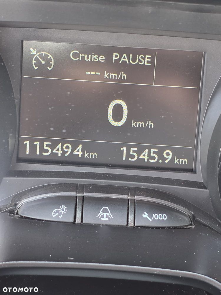 Peugeot 2008 1.2 PureTech Allure S&S - 21