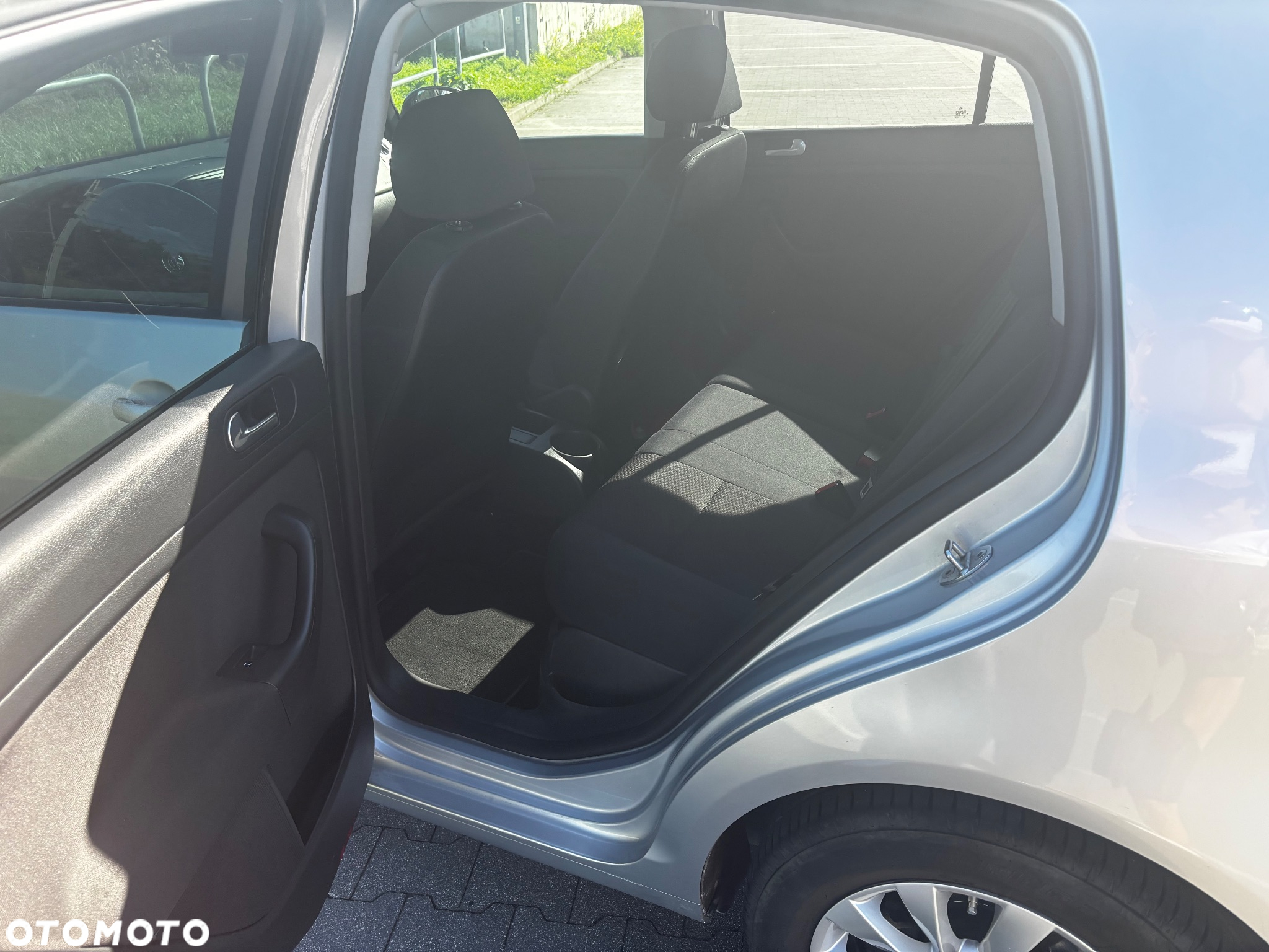 Volkswagen Golf Plus 2.0 TDI Comfortline - 11