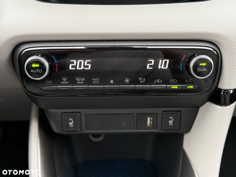 Toyota Yaris 1.5 Style - 18