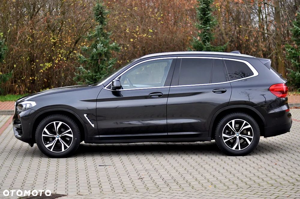 BMW X3 sDrive18d Business Edition - 4