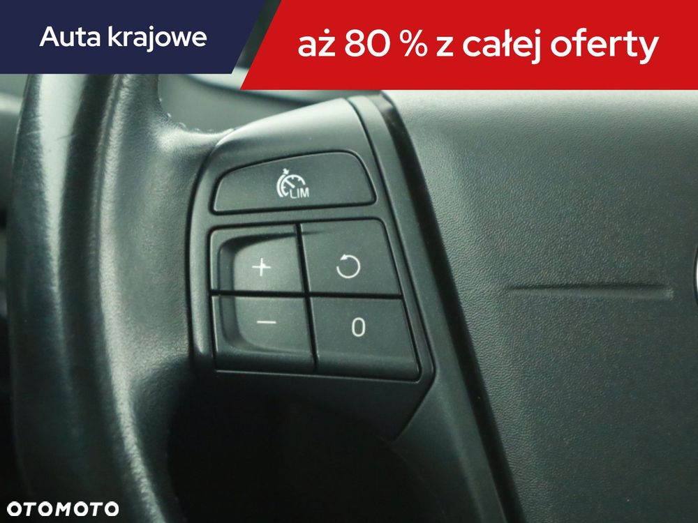 Volvo V40 - 16