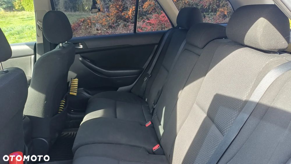 Toyota Avensis 1.8 VVT-i Combi Edition - 7