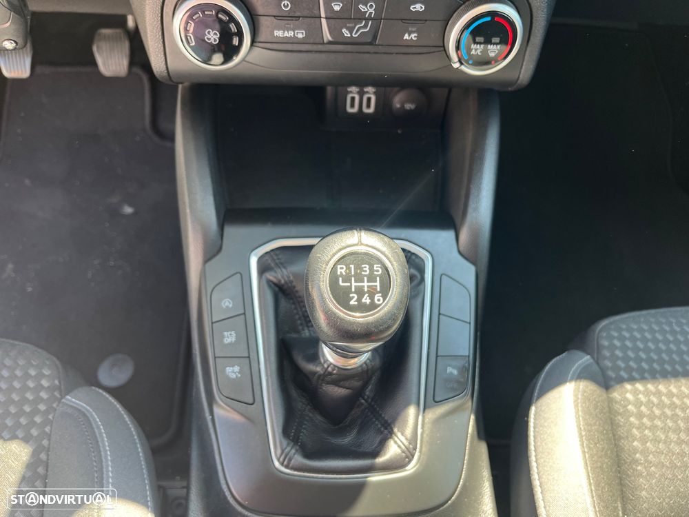 Ford Focus SW 1.5 TDCi EcoBlue Connected - 36
