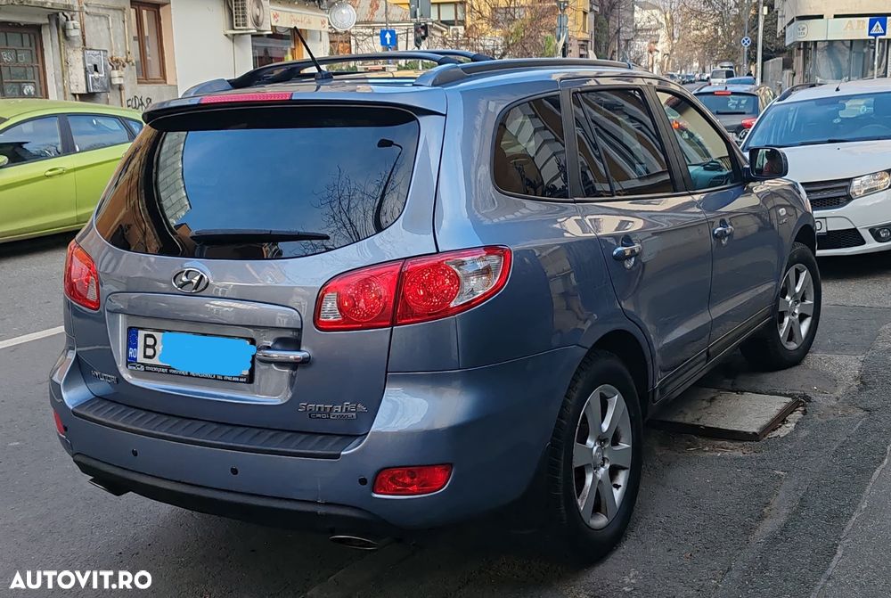 Hyundai Santa Fe ver-2-2-dsl-vgt-5-seats-4wd-at-full - 3