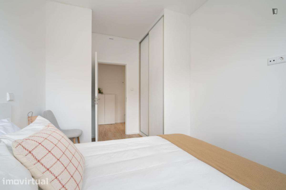 Apartamento com 2 quartos - localizado em Paranhos Porto - Grande imagem: 3/33