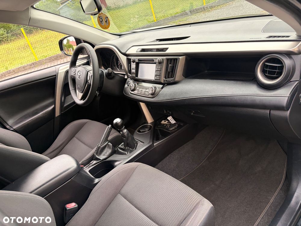 Toyota RAV4 - 12
