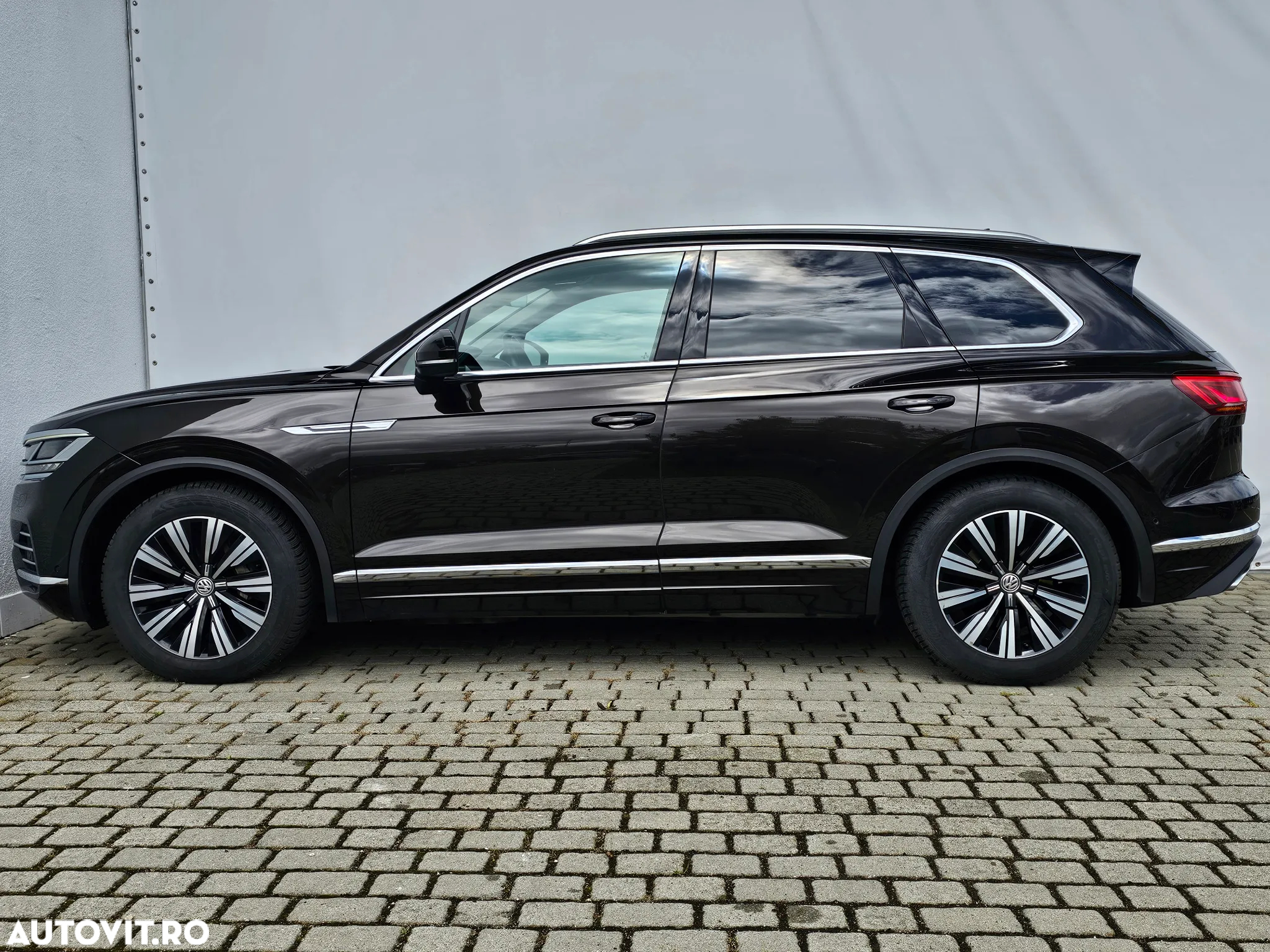 Volkswagen Touareg V6 TDI Elegance - 2