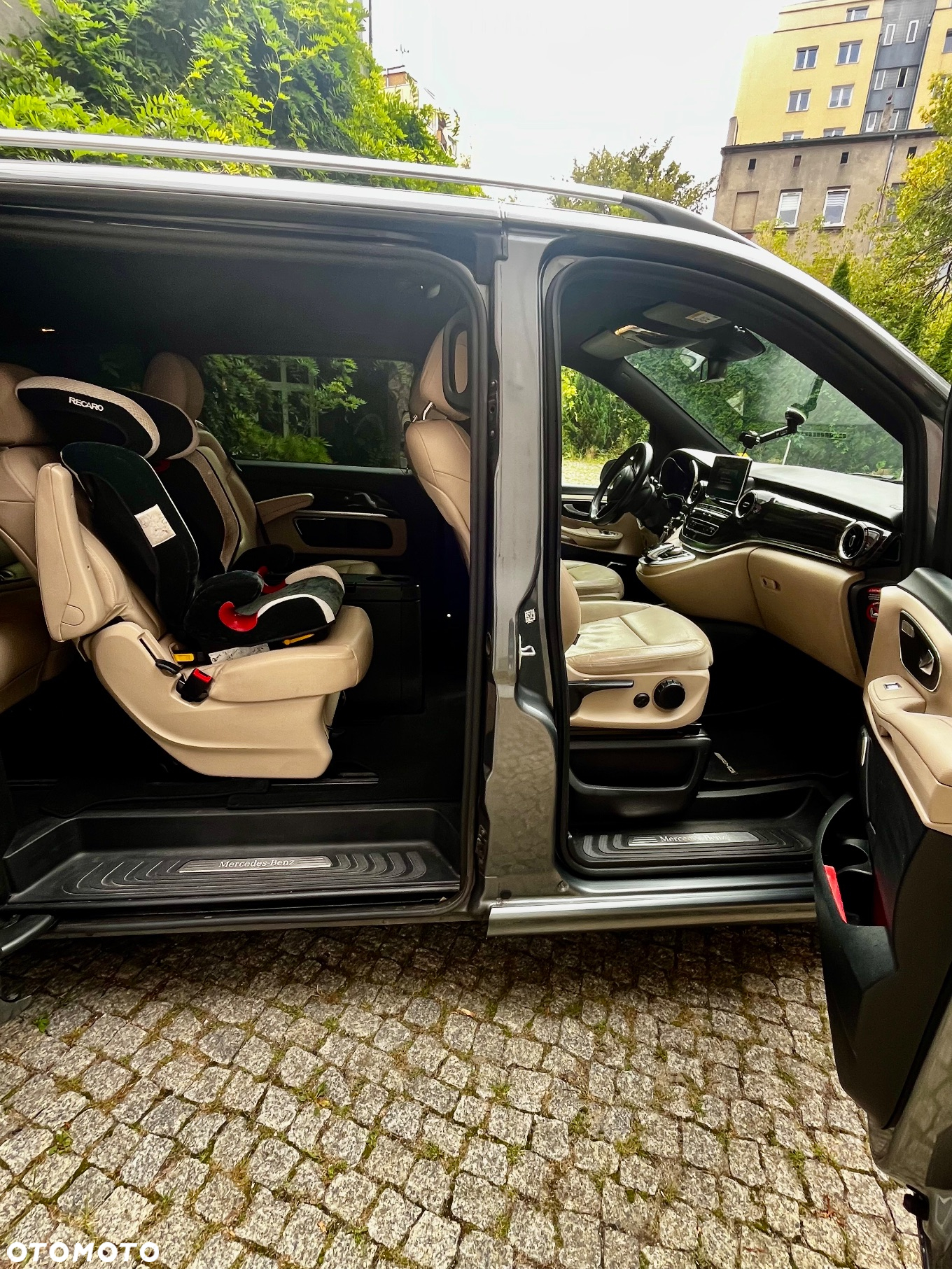 Mercedes-Benz Klasa V 300 d 4-Matic Avantgarde 9G-Tronic (d³ugi) - 6
