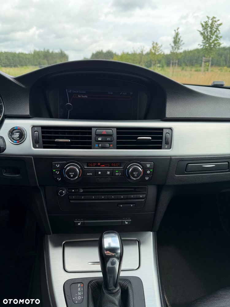 BMW Seria 3 - 12
