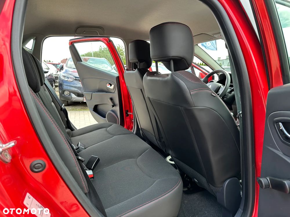 Renault Clio - 23