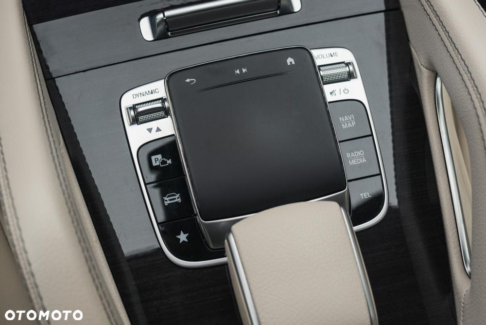 Mercedes-Benz GLE 300 d 4-Matic - 24