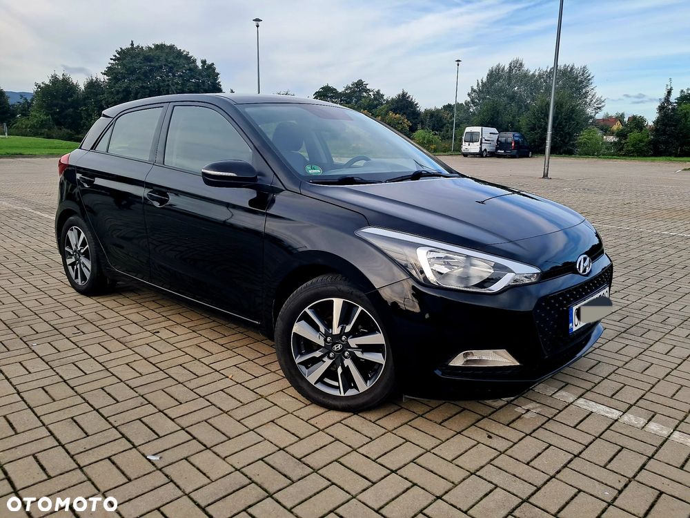 Hyundai i20 blue 1.2 Classic - 1