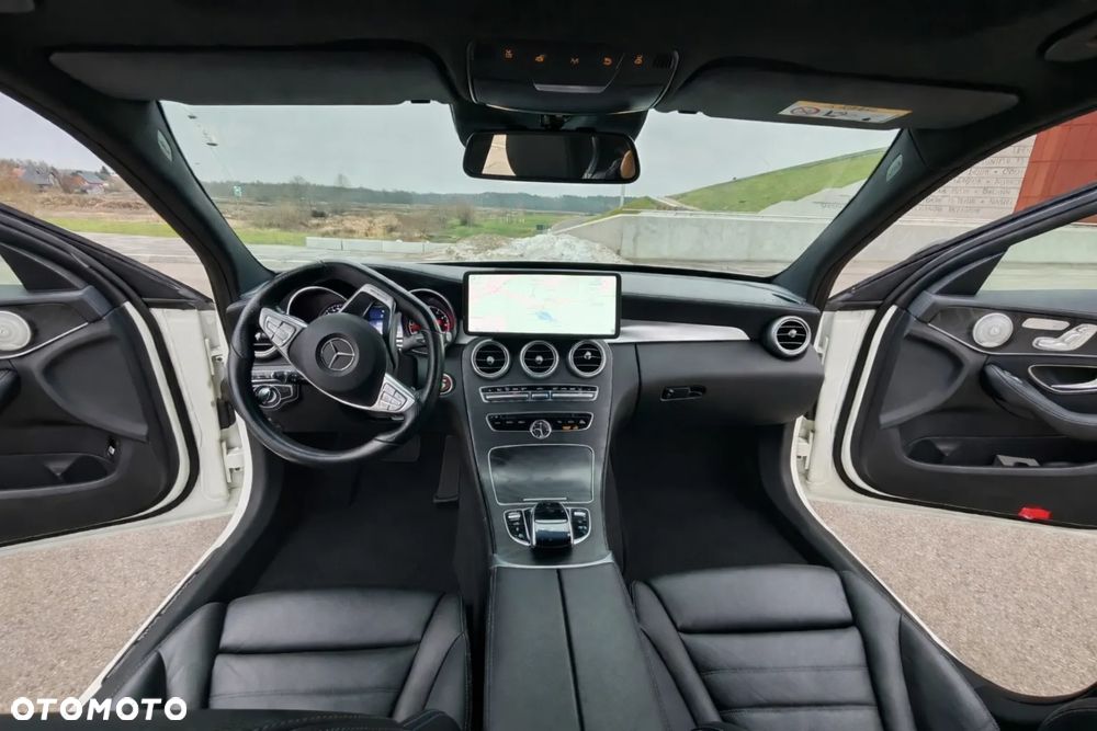 Mercedes-Benz Klasa C AMG 43 4-Matic - 7