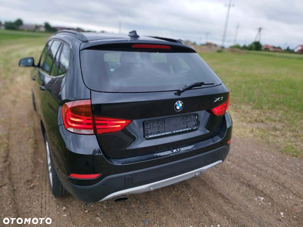 BMW X1 xDrive18d xLine - 10