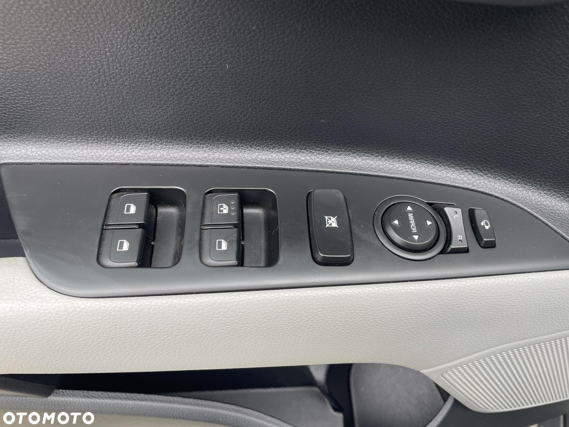 Kia Stonic 1.2 L - 21