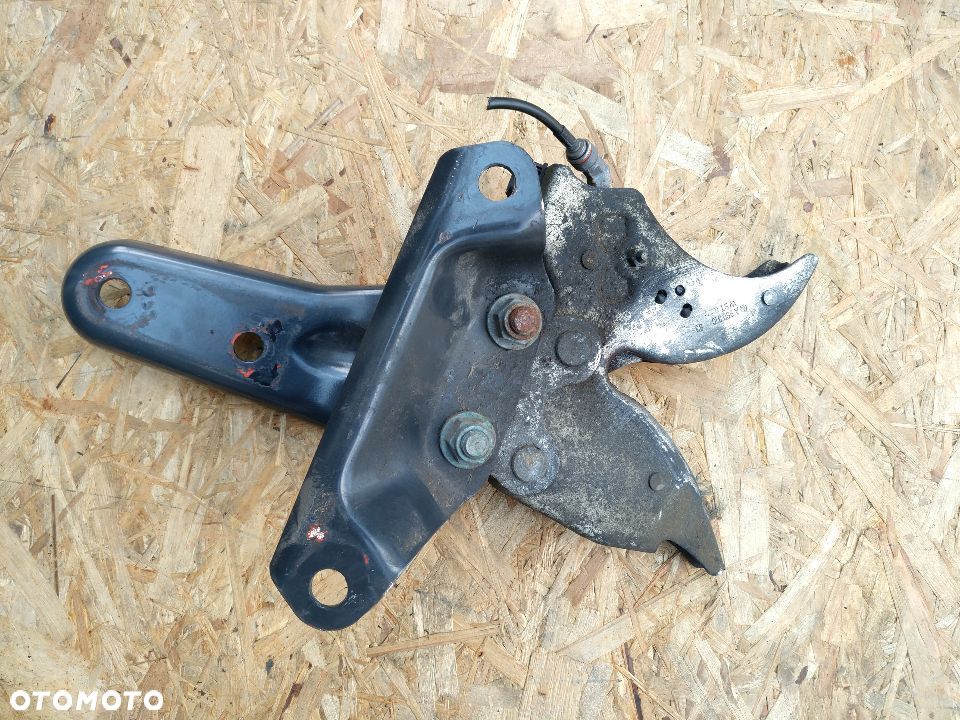 Zamek zawieszenia kabiny Actros MP4 Arocs Antos 9603101683 - 2