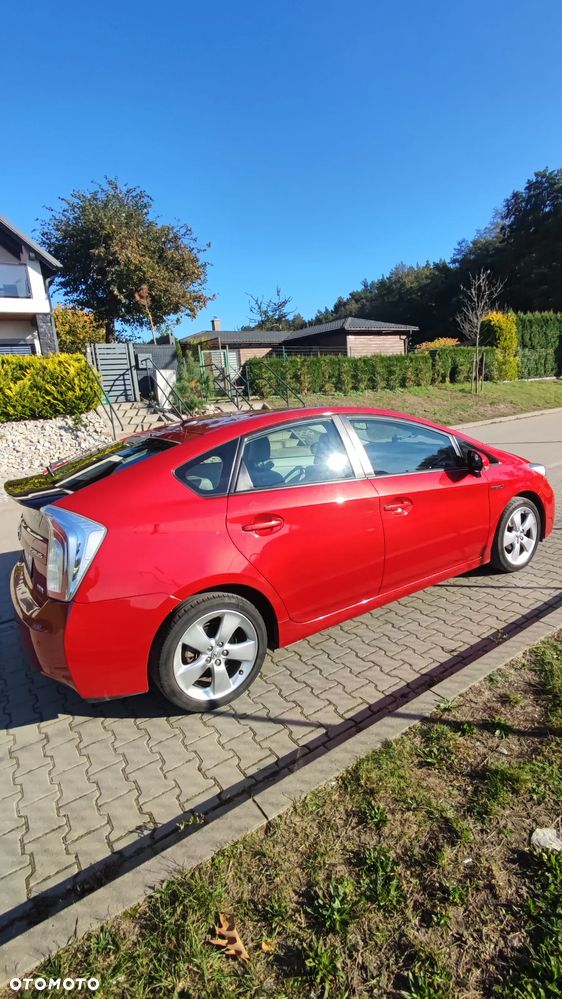 Toyota Prius 1.8 HSD Prestige - 2