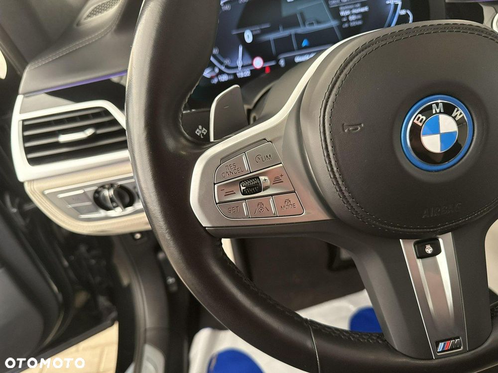 BMW Seria 7 - 25