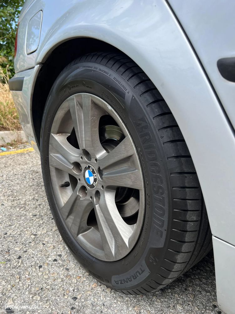BMW 320 d — fotografia 11