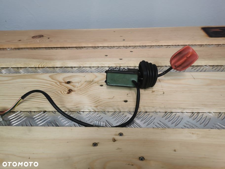 Przełącznik rewersu Claas Axion .... 2009r. - 3