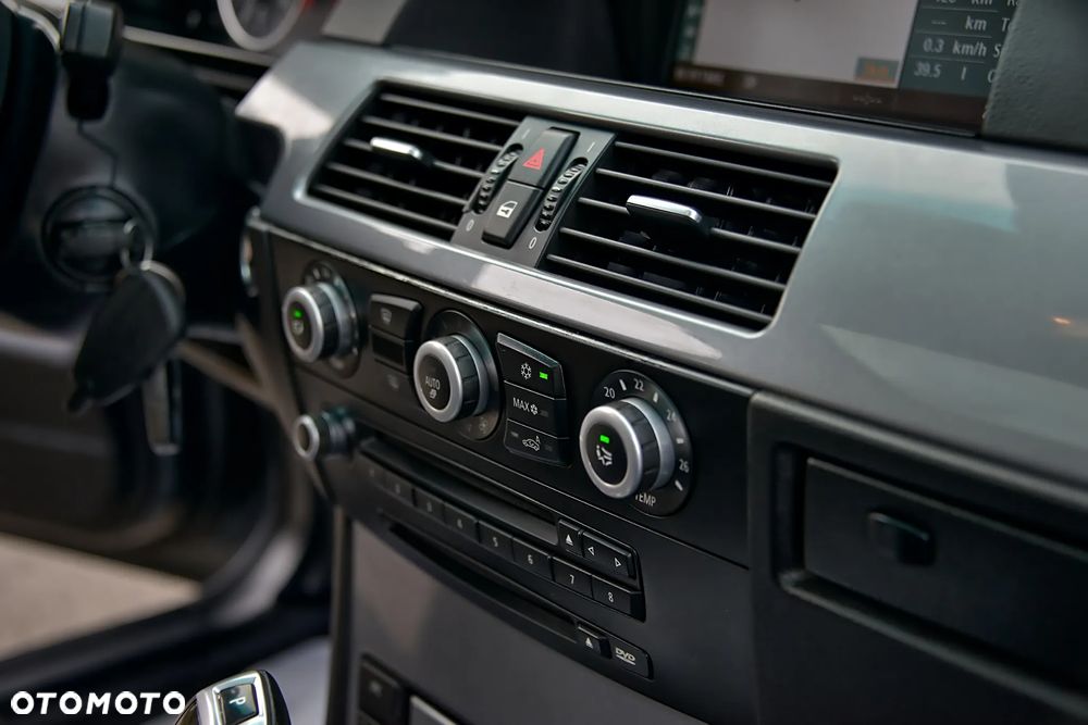 BMW Seria 5 530d Edition Exclusive - 35