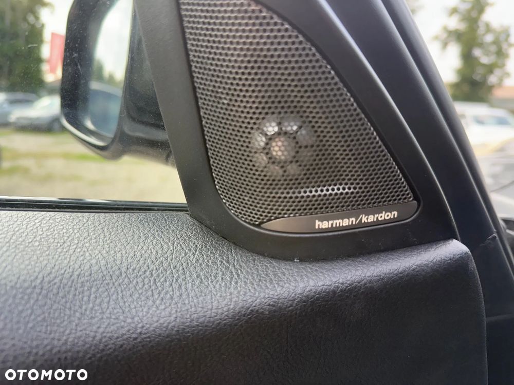 BMW Seria 3 328i Sport-Aut Sport Line - 20