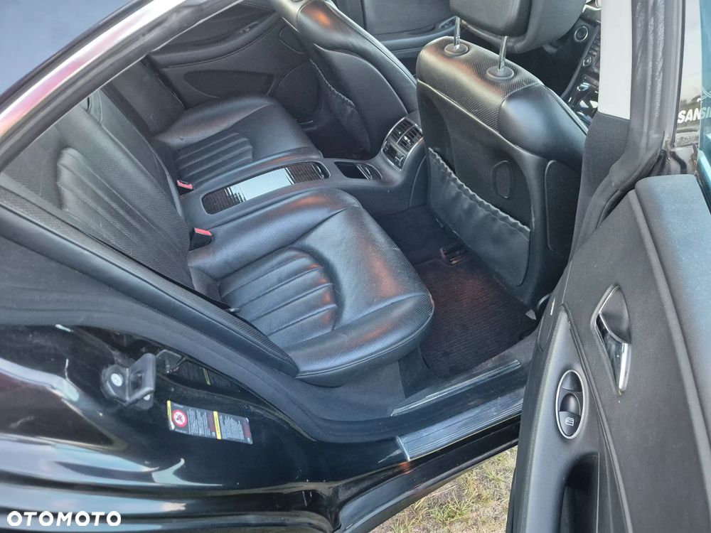 Mercedes-Benz CLS - 4