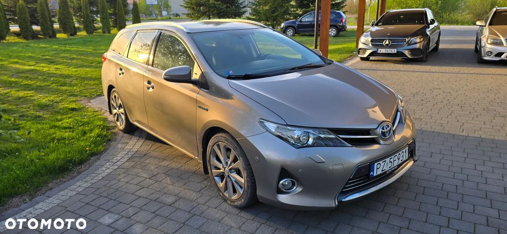Toyota Auris 1.8 HSD Prestige - 2