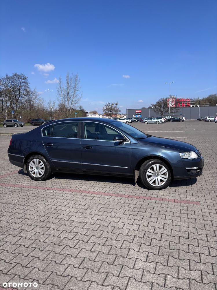 Volkswagen Passat 2.0 TDI DPF Highline - 2