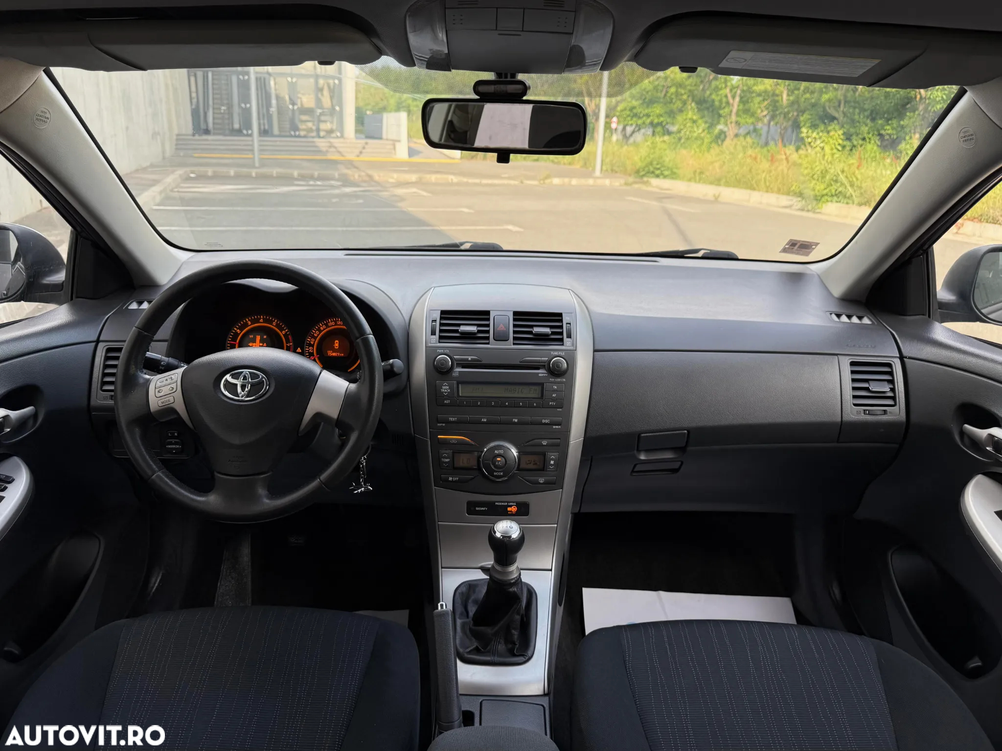 Toyota Corolla 1.4 Sdn. Terra - 5