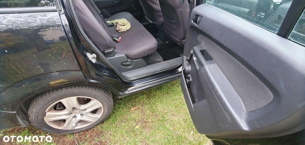 Opel Zafira 2009 photo 4