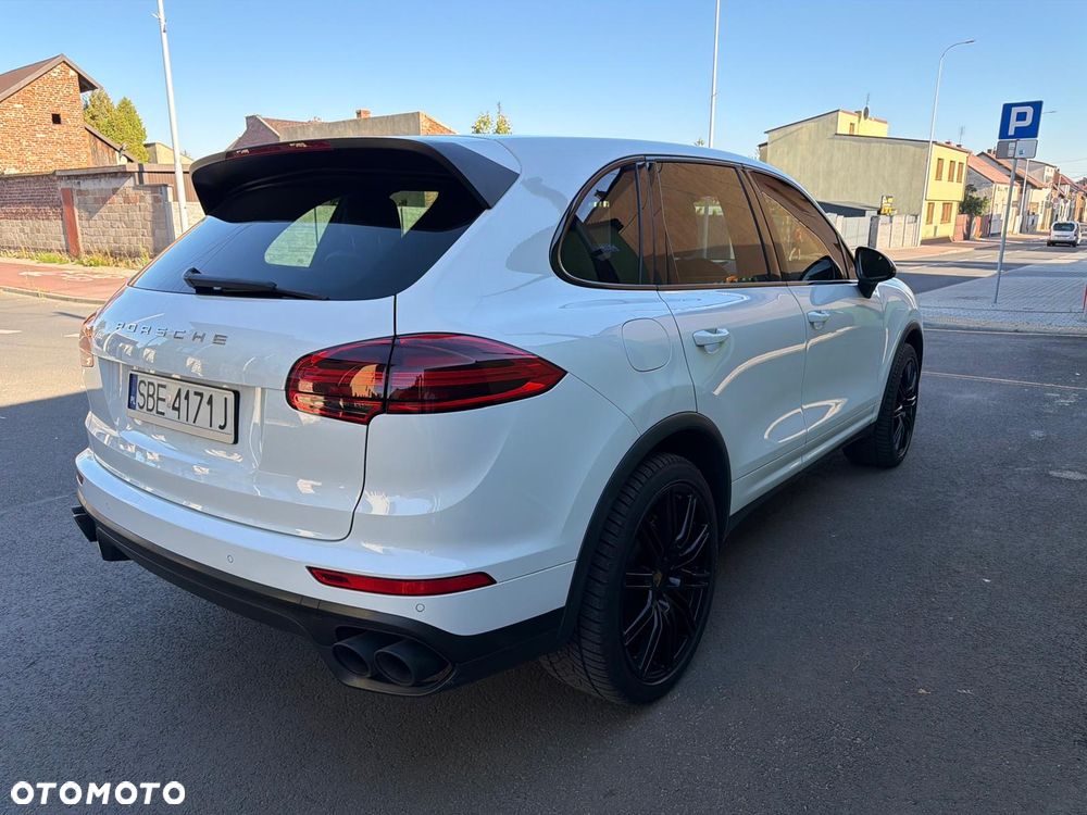 Porsche Cayenne - 14