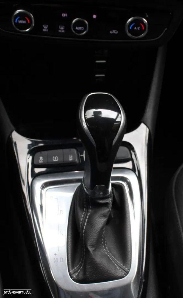 Opel Crossland X - 9