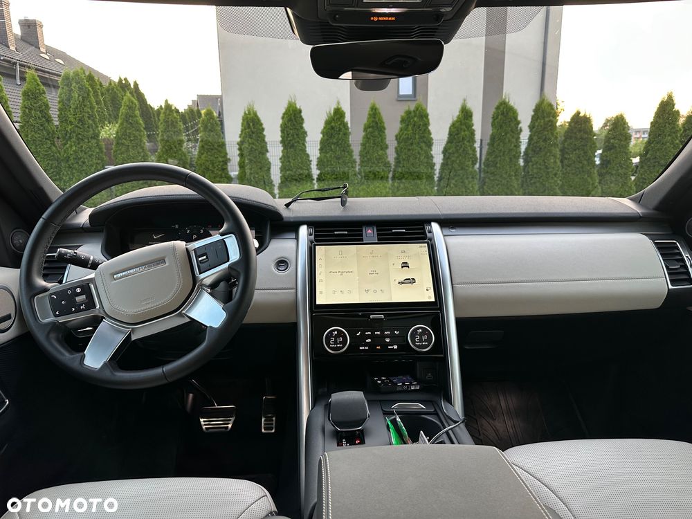 Land Rover Discovery D300 R-Dynamic HSE - 8