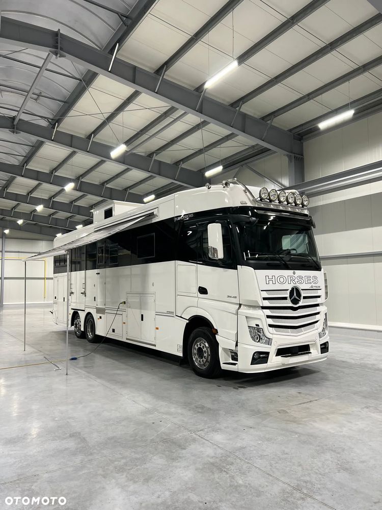 Mercedes-Benz Actros Giga Space 2545 Interhorse PopUp/PopOut - 1