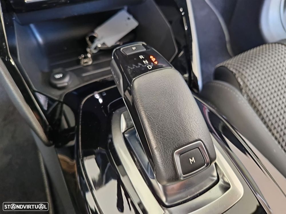 Peugeot 208 PureTech 130 EAT8 GT Pack - 35