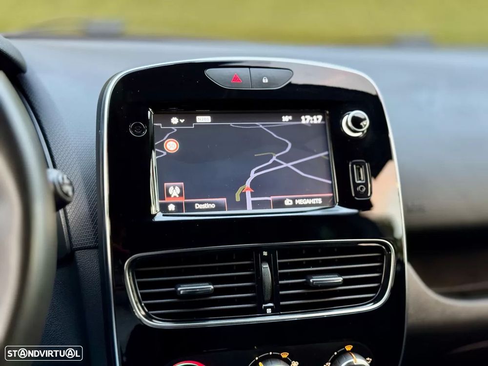 Renault Clio 1.5 dCi Limited EDition - 20